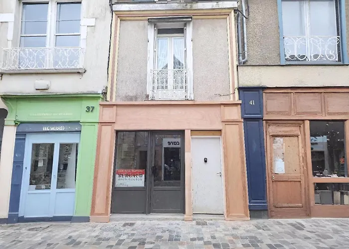 Spacieux T3 lumineux dans quartier historique avec wifi